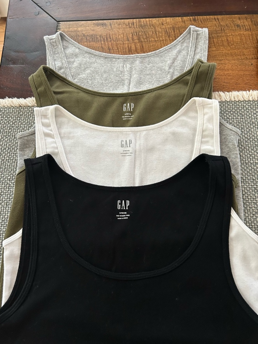 Gap tank tops